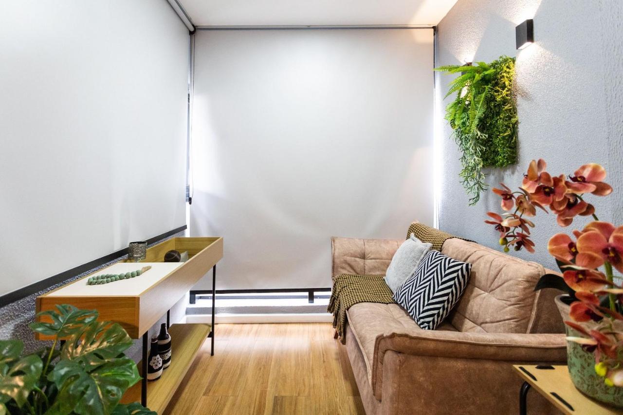 Apartamento De Completos Por Temporada Na Av. Reboucas