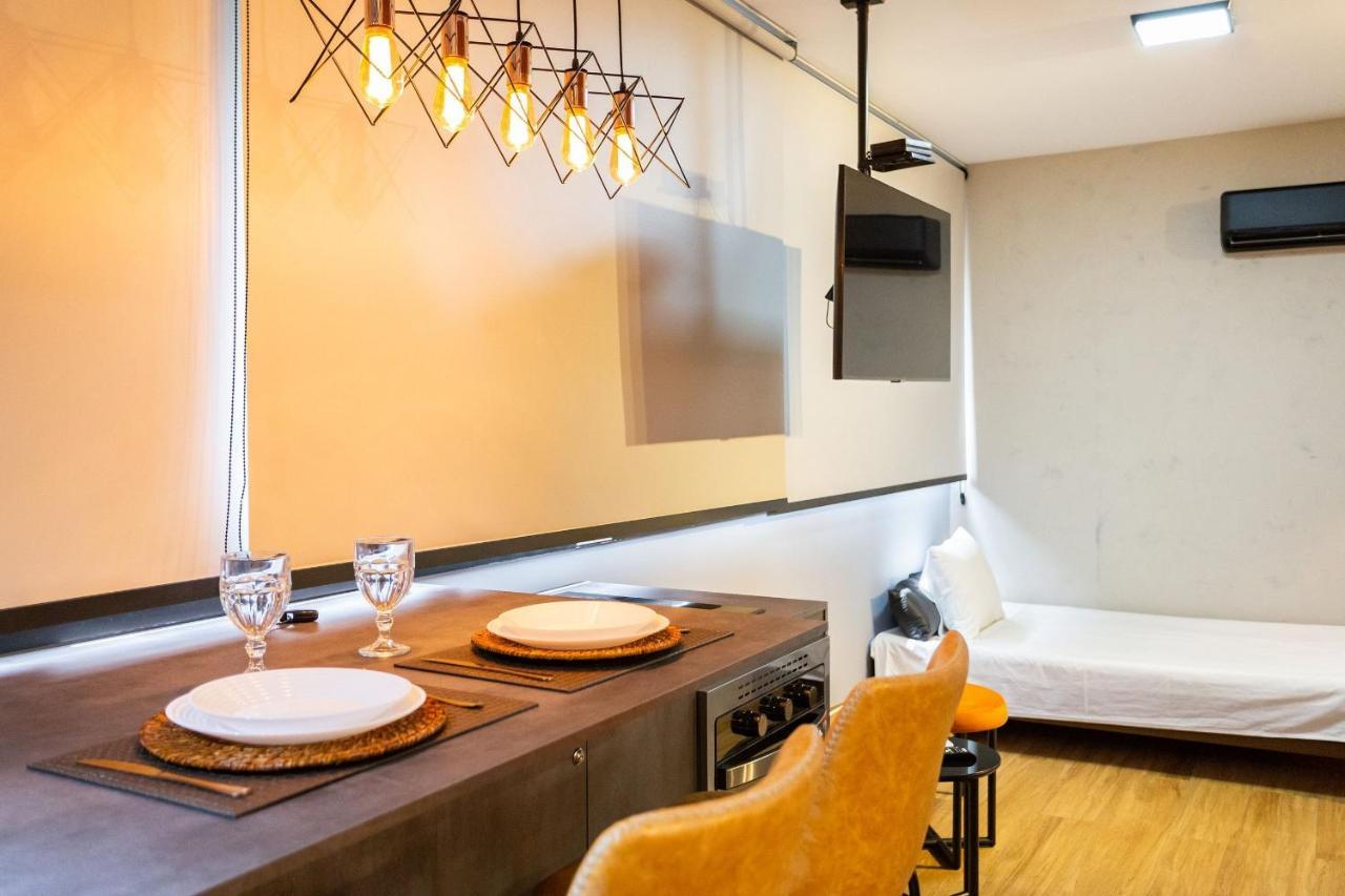 De Completos Por Temporada Na Av. Reboucas Apartamento São Paulo